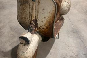 Vespa faro basso vm1