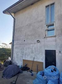 Immobile in asta di 266 m² con 5 locali e box auto