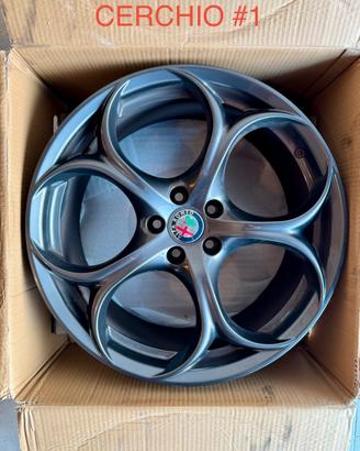 2x Cerchi Petalo 19 canale8 Alfa Romeo originali