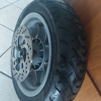 Cerchio con disco freno e pneumatico nuovo