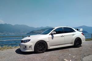 Subaru Impreza WRX STi close deck