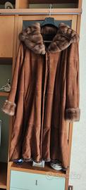 Cappotto in camoscio con pelliccia