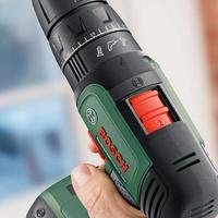 Bosch Trapano battente-avvitatore a batteria 18V.