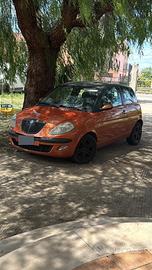 Lancia y