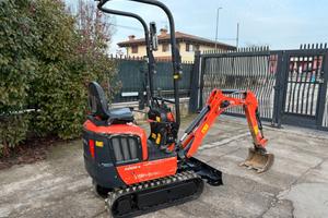 E282 - Escavatore Kubota K008 Carro allargabile