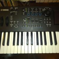 Synth Yamaha MODX6