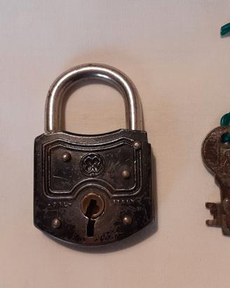 Lucchetto antico OAL da collezione