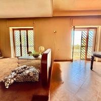 6 Vani+Garage (Via Novaluce - MURI ANTICHI)