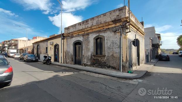 Casa singola a Belpasso Centro