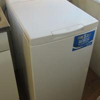 Lavatrice a carica dall'alto Indesit