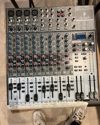 Mixer aidio Behringer kenyx 1622 fx