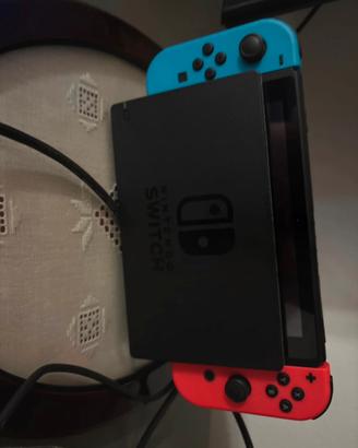 Nintendo Switch V2 Con giochi e accessori