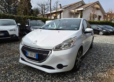 Peugeot 208 1.2 VTi 82 CV 5 porte Superprezzo