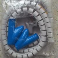 Tubo raccogli cavi computer