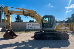 ESCAVATORE NEW HOLLAND E 215