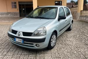RENAULT CLIO 1.5 DCI