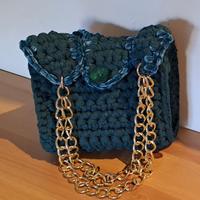 BORSA FATTA A MANO UNCINETTO