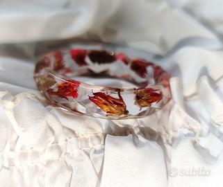 Bracciale in resina con fiori veri