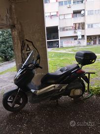 Scooter Yamaha 250 cc