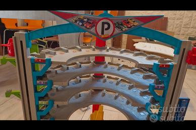 Hot Wheels Ultimate Garage Squalo-2 Booster Motor.