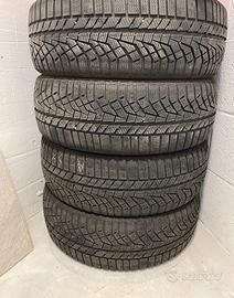 Pneumatici invernali hankook  Jeep compass