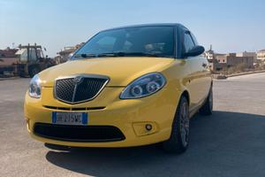 Lancia ypsilon momodesign