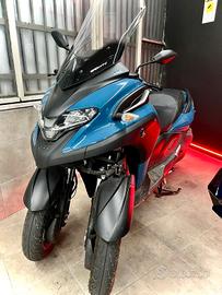 Yamaha Tricity 300 2025 con soli 1300km