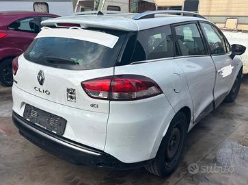 RENAULT CLIO per ricambi usati