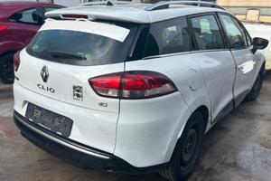 RENAULT CLIO per ricambi usati