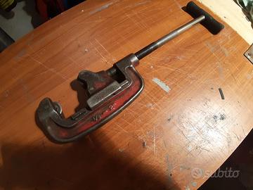 Tagliatubi Professionale per Idraulici