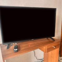 Smart TV 42" LED - Pari al Nuovo con Scatola