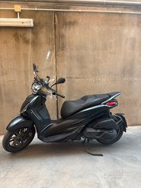 Piaggio Beverly 400 HPE S – Nero opaco – 2022