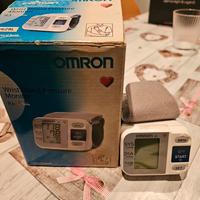 Miauratore di pressione Omron da polso