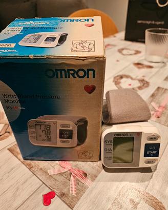 Miauratore di pressione Omron da polso