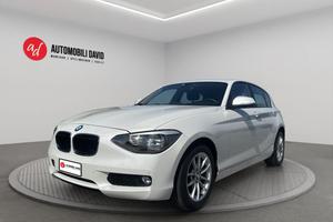 BMW 118 i 5p. Unique BIANCO PERLA