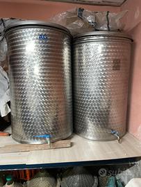 Porta bottiglie e tini