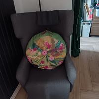 Poltrona grigia moderna