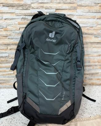 Deuter Flyt 20 con paraschiena praticamente nuovo