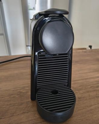 Macchina caffè Nespresso DeLonghi  Essenza mini