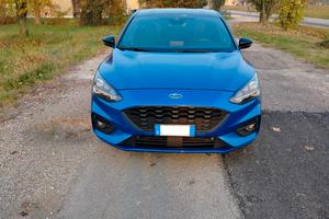 Ford Focus St line