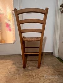 8 Sedie in legno naturale