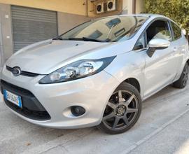 Ford Fiesta FORD FIESTA 1.4 TDCI 68CV 3P TITANIUM