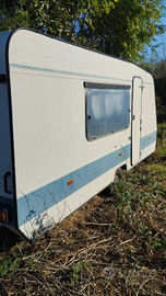 Roulotte Adria 500