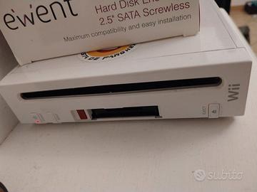 Wii con giochi + HD ESTERNO + 3 joystick