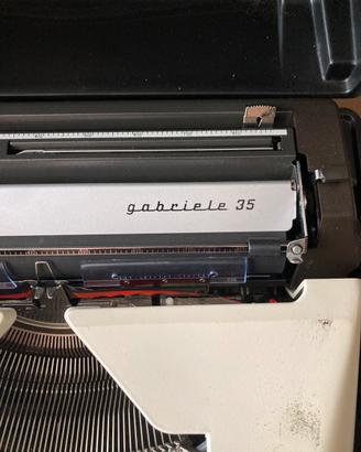 Macchina da scrivere Adler Gabriele 35
