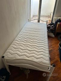 Letto e materasso singolo (80x190)