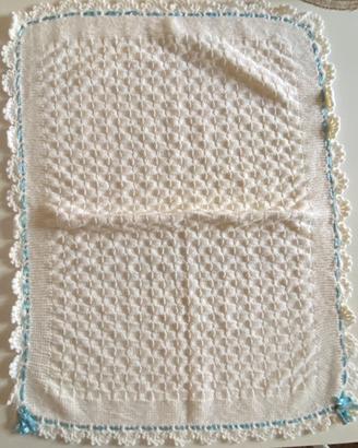 Copertina con nastro fatta a mano