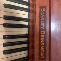 PIANOFORTE A PARETE