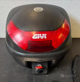 Bauletto GIVI universale 45 litri con piastra