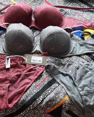 2 completi reggiseno e mutandina pizzo SiSi TG. 3